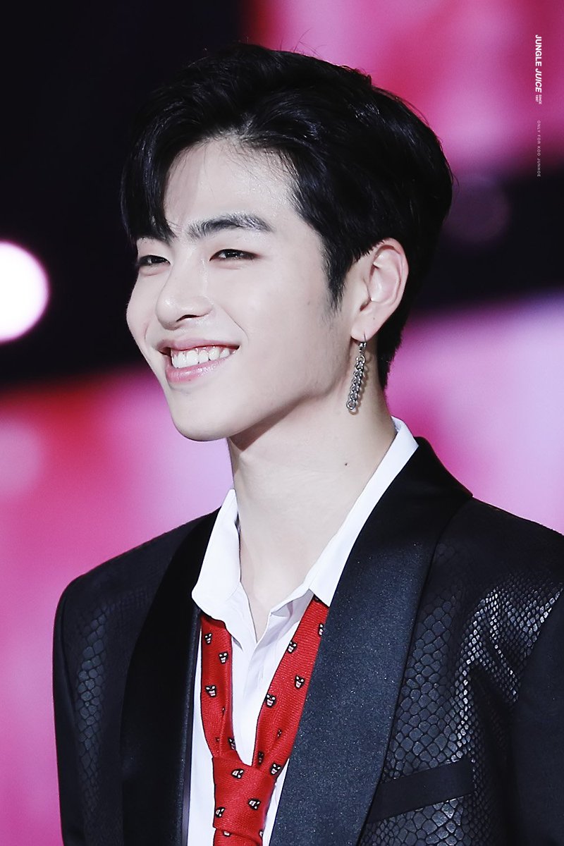You know your smiles can make my day better?  #JUNHOE  #JUNE  #iKON  #구준회  #준회  #아이콘  #ジュネ
