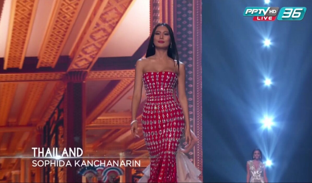 _TaNgTaNg_MiNi's tweet photo. ใครไม่ชอบแต่เราชอบนะชุดราตรี ดูเหมาะกับนิ้งดี
#MissUniverse #Thailand https://t.co/9w2MTWdKvz