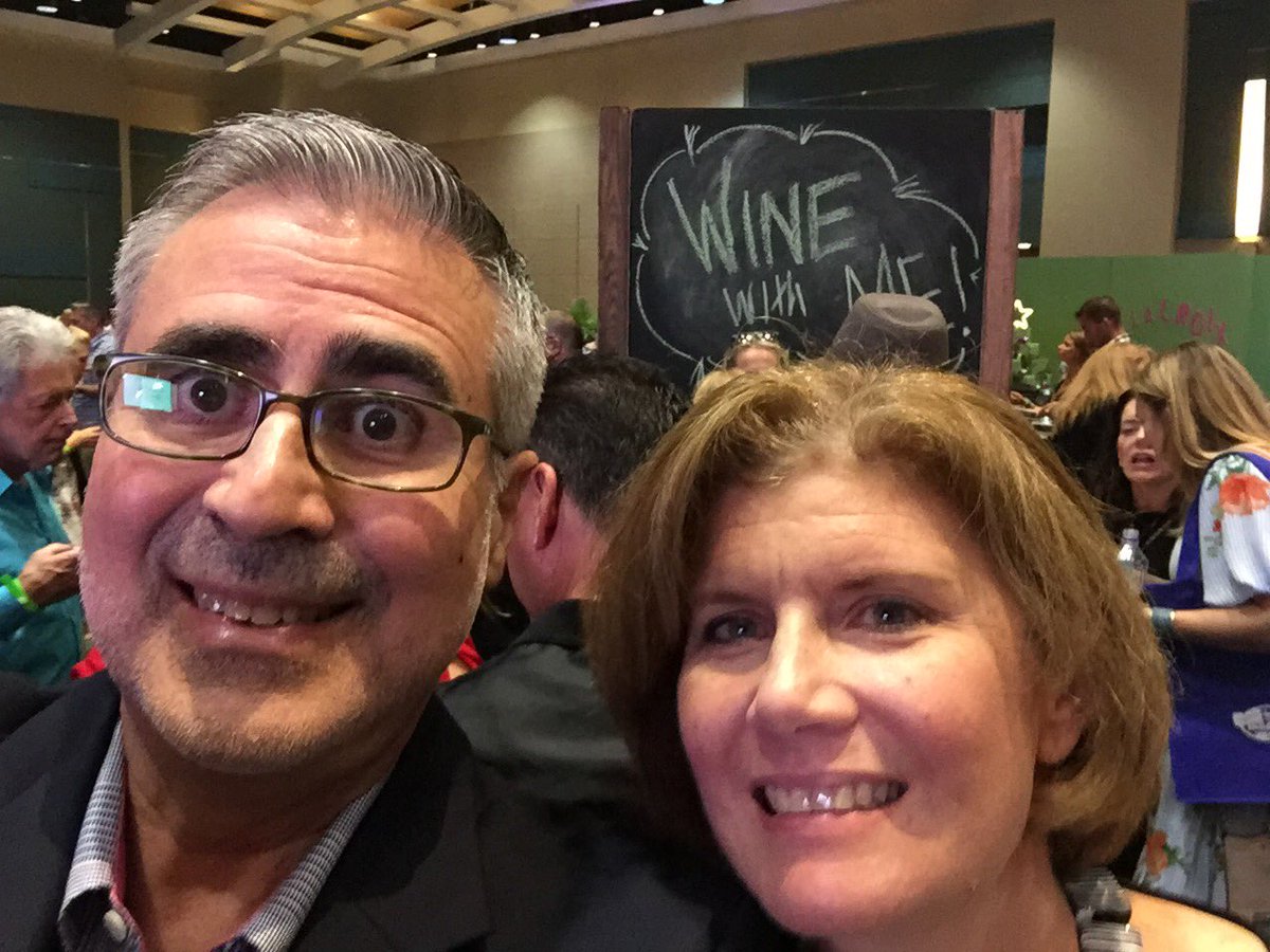 Enjoying the packed Palm Beach Food &amp; Wine Festival 12th Annual Grand Tasting at the Convention Center. Exceptional community participation, well organized; great venue! #ThePalmBeaches