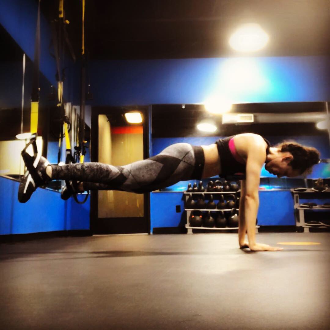 jovalfitness's tweet photo. #TRXworkout #TRXcore #Fitness #Fitfam #strengthtraining #strengthtrainingthecommunity #strength #womanstrength #strong #StrongAndStable #stability #corestability #functional #abs #abstrength #core https://t.co/cNxxb8RUaq