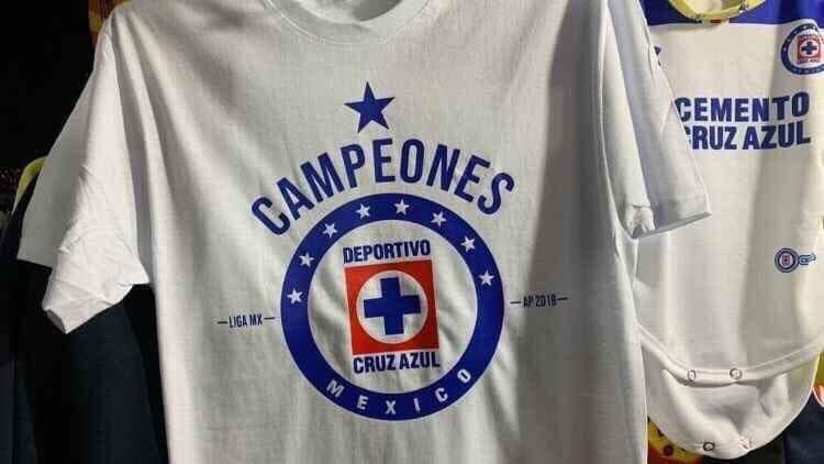 SoyFan10's tweet photo. SE VENDE 💵

Playera del Cruz Azul, está nueva, no se usó, detalles por inbox. https://t.co/6akP9vK5QZ