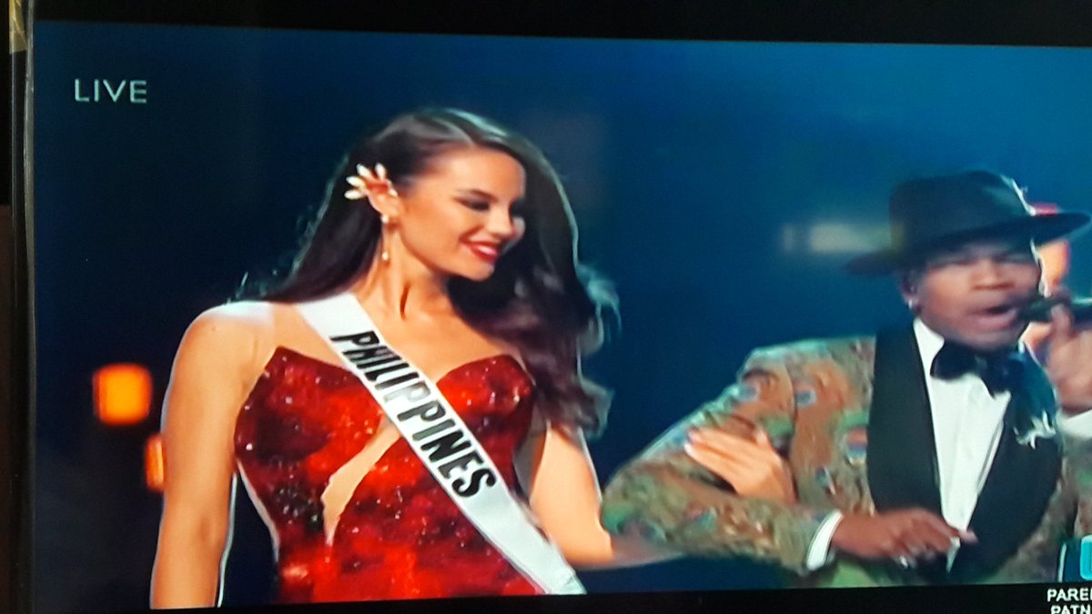 Ireneredlove's tweet photo. Neyo be like: shes the girl that i need

And yeeessss miss universe needs her

#MissUniverse 
#MissPhilippines 
#CatrionaGray https://t.co/RBOF3gfvGf