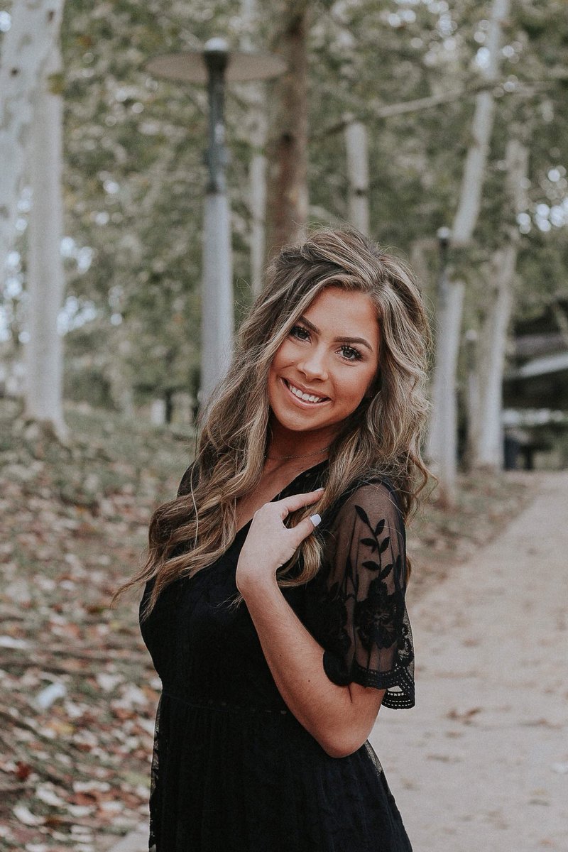 sheridantupa's tweet photo. the show goes on💫 #SeniorSunday https://t.co/5exjxCrtwm