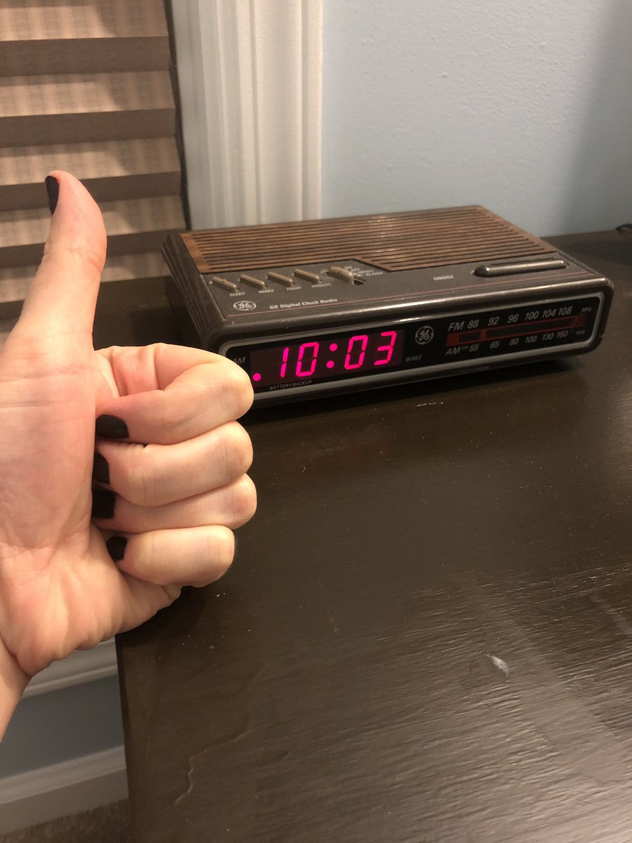 MalloryHMoyer's tweet photo. @WeNotSocks My parents bought it for me when I started first grade. I’m turning 34 next month. Still going strong: https://t.co/m2pyCo5IFI