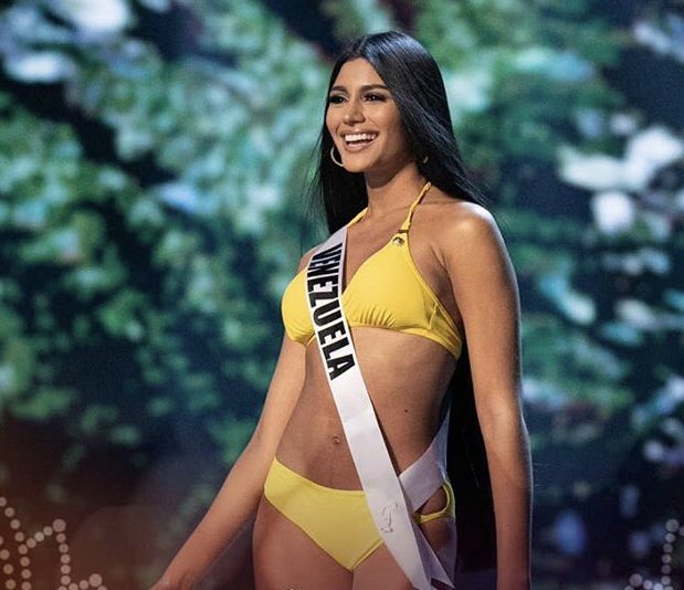 jeikeu_ssi's tweet photo. Miss Venezuela after receiving her 13 month pay #Rebonded #MissUniverse #MissPhilippines https://t.co/0ZJ5TLLciC
