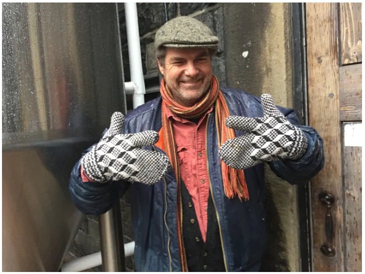 knithacker's tweet photo. Knit Trigger Mitts Make a Big Comeback Thanks To Two Newfoundland Knitters: https://t.co/i6ysoGI8QP #knitting #mittens #triggermittens #newfoundland 🍁🧶 https://t.co/r4VJScFwU1