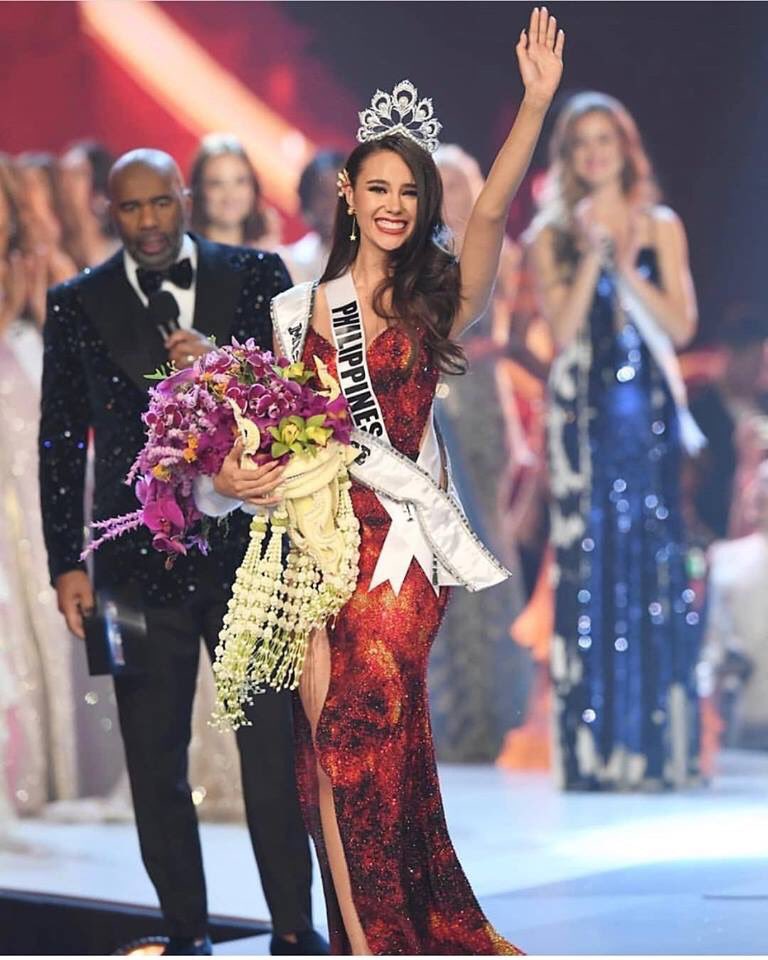 สมมง ต้องให้น้องแคทจริงๆ ยินดีกับน้องแคทด้วยจ้า ถึงจะมามงในบ้านเรา แต่เขาเตรียมตัวมาดีจริงๆ ต้องให้น้องแมว Congratulations #Missuniverse 2018