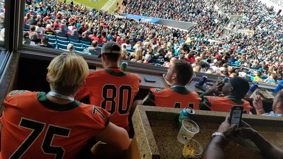 gtower02's tweet image. Thanks @Jaguars for the pre-game recognition! Thanks @fl_chuck for showing the #OL some extra love. Thanks @CS2SA for all the support. Thanks @Mandarin_hs_fb for a lifetime memory🏆🏈🐎‼️#StangGang #Ibelieve