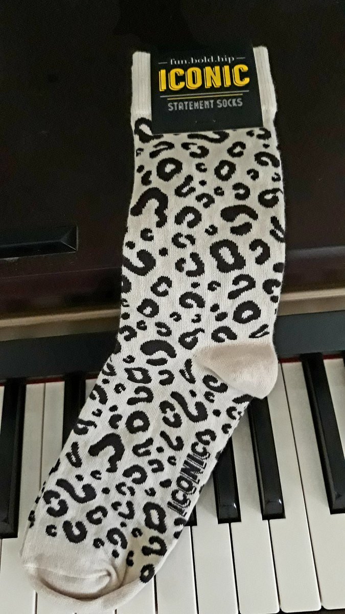 AAlikesyou's tweet photo. My new socks. #Iconicsocks https://t.co/4cADKja5SY