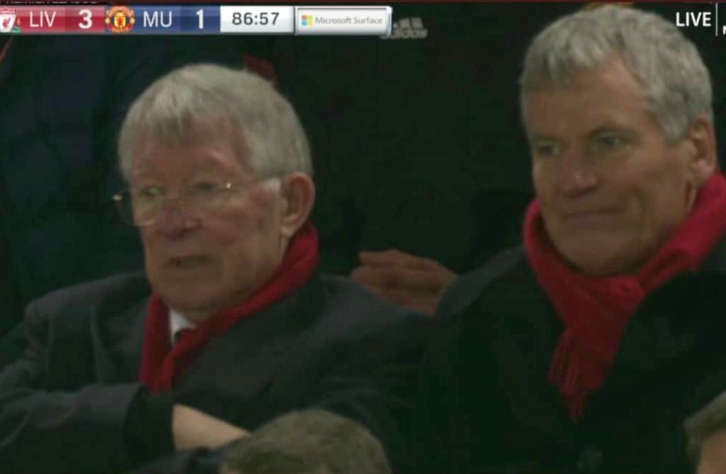 A penny for their thoughts 🙏🏽 #MUFC