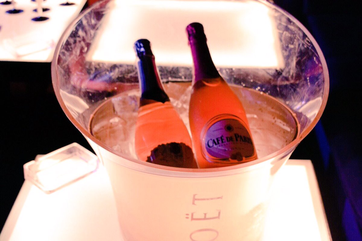 🔥CIROUE(シルク)5thイベント🔥

お待たせしました😭

【✨12月26日✨】
青山のエディションで開催決定🎉

450人規模の大規模パーティーです🙆‍♂️

詳細知りたい方はご気軽にDMへ🤝