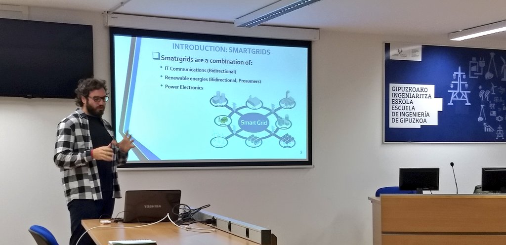 SmartGrids_MSc's tweet photo. Se están realizando las presentaciones de los Trabajos Fin de Master en la Escuela de Ingeniería de Gipuzkoa
#UPV #EHU https://t.co/slNeBC2PBA