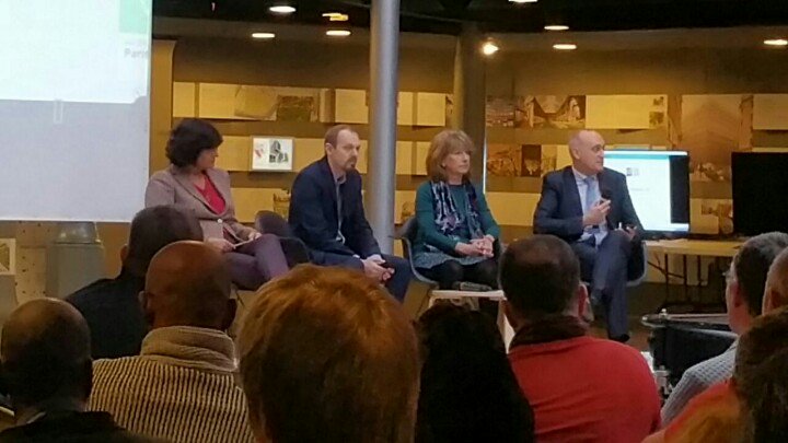 LECLERCJEANLUC's tweet image. #Dsin le staff en action 
Thierry Webel insiste sur l'aspect humain ...  et l'agilité 
Joachim Labrunie parle d' anticipation et de développement de compétences avec du personnel reconnu et méritant