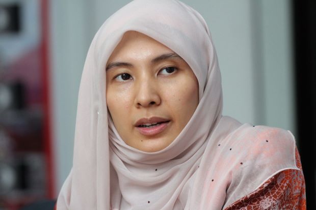 The Star On Twitter Nurul Izzah Quits As Pkr Vice President Https T Co D16xyay2as