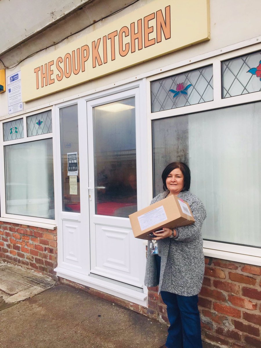 SouthportExtra's tweet photo. Donating our extra Christmas dinner to some fantastic folks in our community...💖💖💖 https://t.co/KfXudMluJE