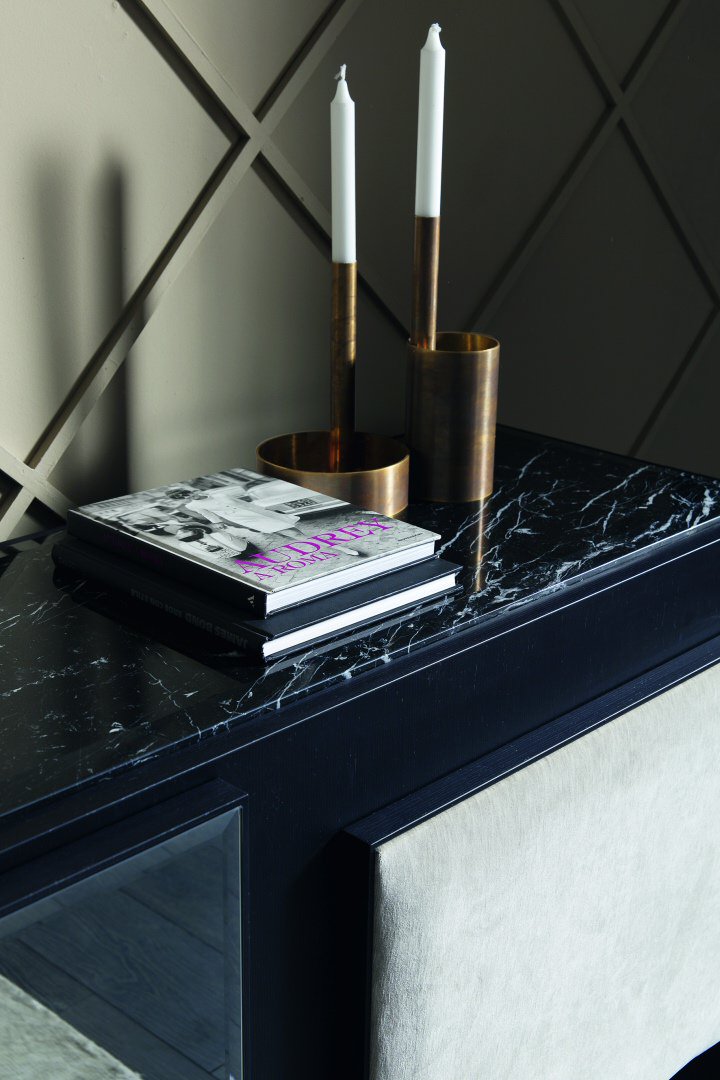 Vibieffe's tweet photo. 9850 SECRET lowboard - highboard: the perfect space to store precious object of everyday use.
#madia #highboard #lowboard
#interior #interiordesigner #Vibieffe #interiordetails #interiordecor
#homedesign #homedecor #homeinspiration #italiandesign
#luxuryhome #luxurydesign https://t.co/22pFUymR4O