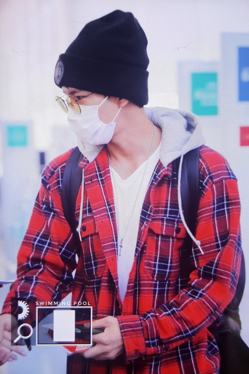 SONGKYUNGILCOM's tweet photo. 181217 HND 🛫 #송경일 @_songkyungil https://t.co/deVhBvREob