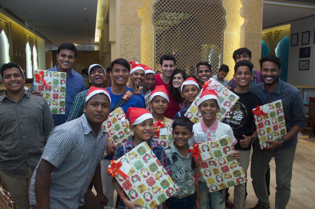 gautam_rode's tweet image. "We Make a Living By What We Get, But We Make A Life By What We Give!"  

We visited Delhi Highway with the kids this time &amp;amp; what a fabulous time we had! Thank you #AkhilBhanushali , @atdelhihighway #ElamorByJenny @brandnbuzz

#HelpingHands #TurnSantaThisXmas #BringASmile