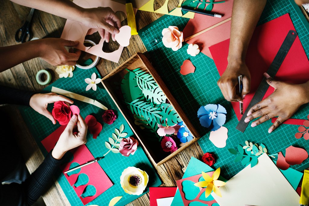 sharethisspace1's tweet photo. Are you a creator? And are your creations sitting in a box, wishing people could see and appreciate them?

We put your products in some of the best retail spaces in Dubai - high volumes of foot traffic with trendy consumer crowds that are looking for the products you create. https://t.co/K9T3rynXu3