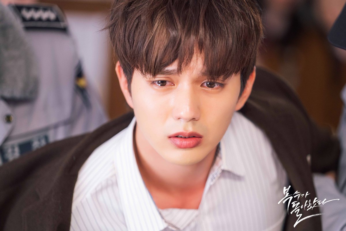 복수가 돌아왔다 비하인드 컷 https://m.programs.sbs.co.kr/drama/mystrangehero/visualboards/57878… #유승호 #YooSeungHo #복수가돌아왔다 #강복수ترجمة المنشور
