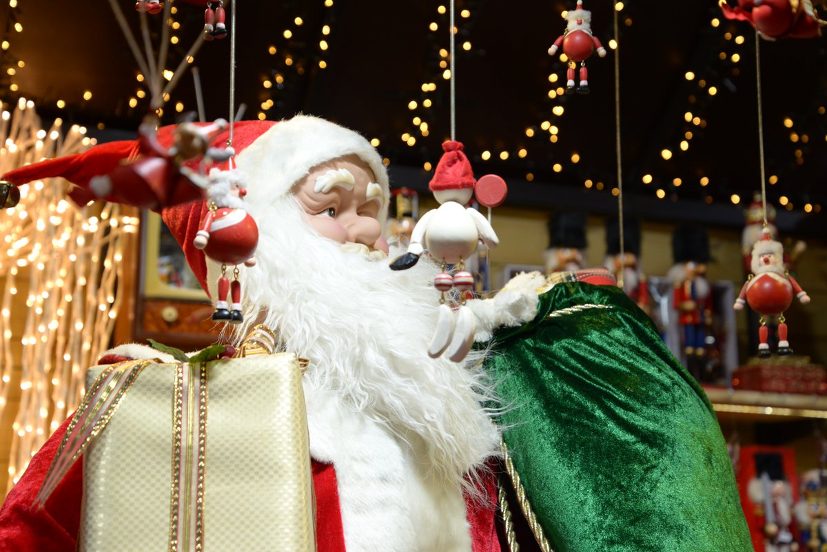 Le marché de Noël d'Arras et ses petits stands ♡♡

#arras #arraspaysdartois #pasdecalaistourisme #MarcheDeNoel