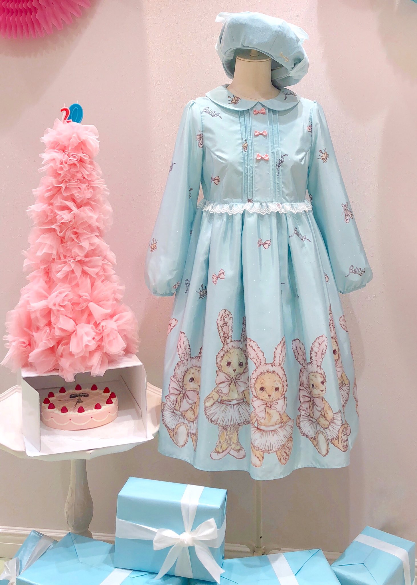 エミリーテンプルキュート sister bearレースアップワンピース エミリーテンプルキュート sister bearレースアップワンピース