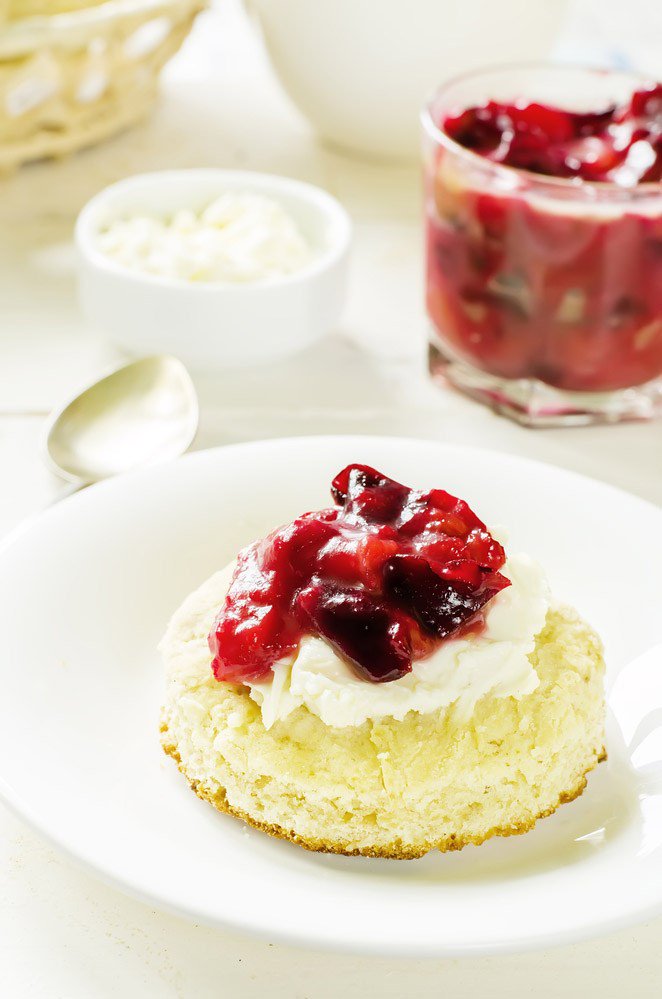 carisroane's tweet photo. Scones https://t.co/YdpssF2utf https://t.co/pci5daPDu8