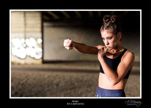 EmJSmith21's tweet photo. May need to work on my technique here 🥊 fighting through...

Photographer: @astevepalmerphoto 
MUA: @georgiaraemakeup 

#fitnessmotivation #fitnessgirl #fitnessmodel #martialarts #boxing #sportswear #gymwear #punch #fight #strength #determination  #lonsdale #lonsdaleboxing https://t.co/6VGgcrJd1Q