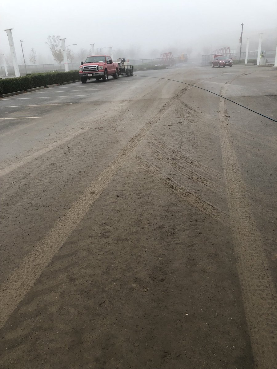 StarCarePwrWash's tweet photo. Post construction cleanup. Vacaville CA. Rain or shine, no dirt left behind. #starcarepowerwash #postconstructioncleanup #pressurewashing #cleanerandbrighter #nodirtleftbehind #powerwash https://t.co/MBVdN89TSB