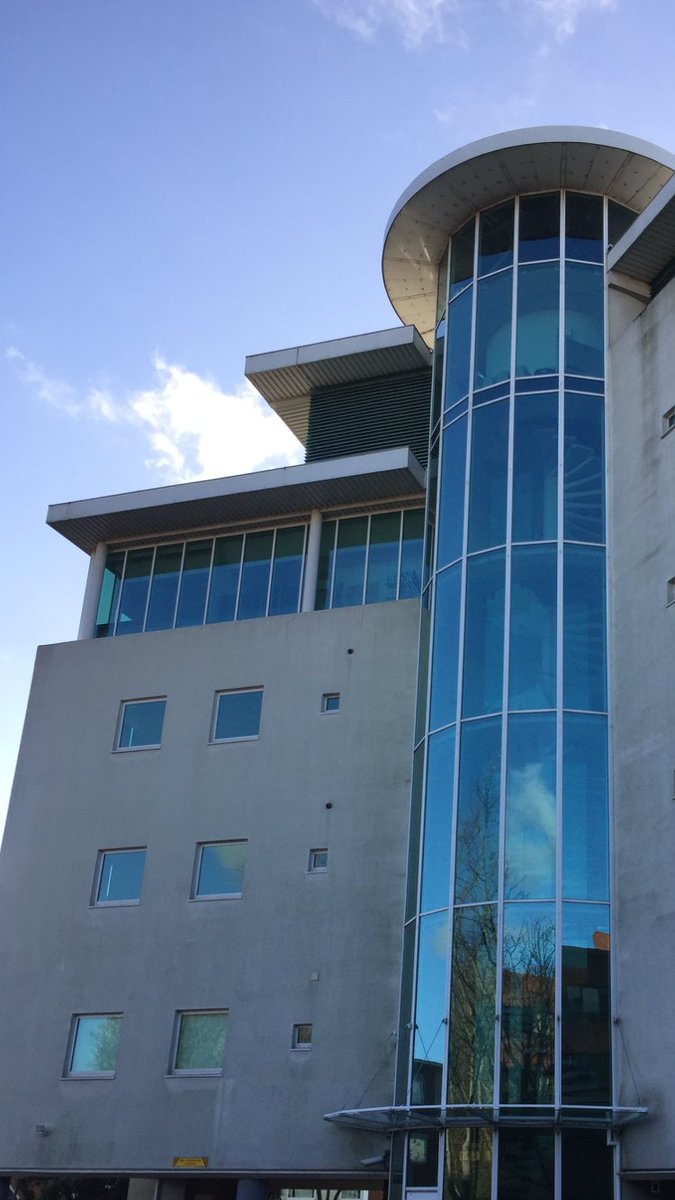 sa2000ltd's tweet image. ESRI UK Ltd head office cleaned up nicely when we provided their winter window clean a couple weeks back.#supervisionassured2000ltd #commercialwindowcleaning #windowcleaning #claddingcleaning #commercialcleaning #business we provide our services to #london #thehomecounties