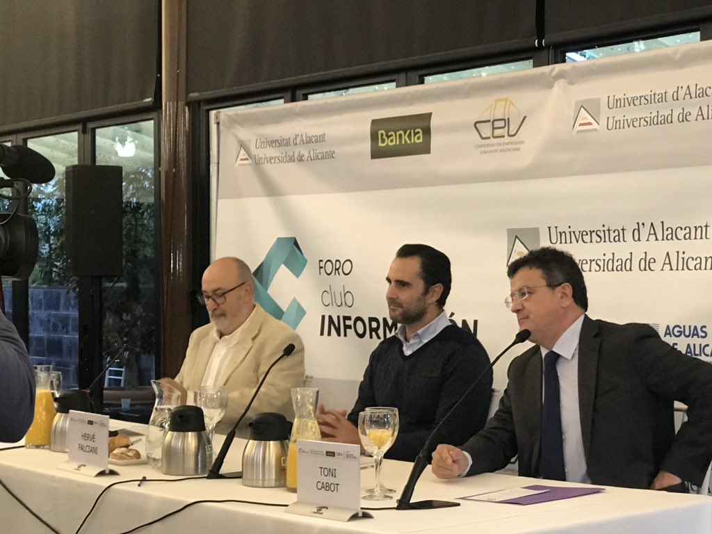 Tabooworg's tweet photo. Hoy nos encontramos presentanfo Tactical @Tabooworg en Alicante, en los desayunos del Foroclub información. https://t.co/igh3Jylvvs