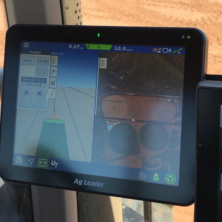Installed First @AgLeaderTech #DualTrac Dual Antenna system in Aus 🇦🇺 on Fendt today, worked a treat 👌.
#InCommand1200 #SteerCommand #GPS7500 #HighTechFarming #PrecisonAg @agleaderAP
