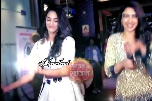 ejf_heartbeat's tweet photo. #SBSABPNews #Telebration Coming Soon 😍❤
Super Excited to See @IamEJF Laughing, Smiling, Dancing and taking the #BestActress Award For #KasautiiZindagiiKay #PrernaSharma 💕
#EricajFernandes #EjF #EricaFernandes https://t.co/gjl1oiAC8h
