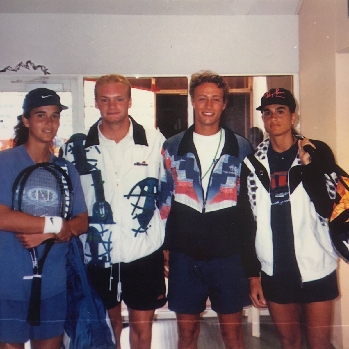 Verschoor_Coach's tweet image. Uit de oude doos! Sydney Open 1996 met Mary-Joe Fernandez en Gabriela Sabatini. Great memories. #throwback1996