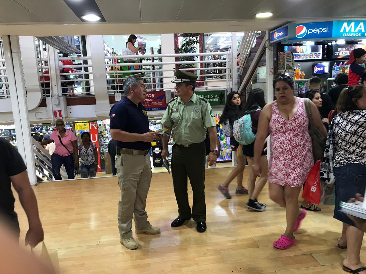 Participamos en lanzamiento de Campaña de "Medidas de Autocuidado" para compras de fin de año en Mall Zofri, la cual contó con la presencia de autoridades de la Región de Tarapacá.

<a href="/Carabdechile/">Carabineros de Chile</a>
<a href="/SubPrevDelito/">Subsecretaría de Prevención del Delito</a>