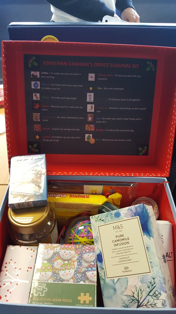 Top marks for effort to my #secretsanta !!  Now I'm ready to survive the next year at work! <a href="/Alliotts/">Alliotts</a>  #christmas