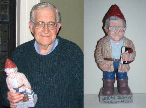 AlexvonKarma's tweet image. Ahora mismo solo quiero dos cosas (y pienso amar o dejar en paz a quien me las consiga):
1. Un gnomo de Chomsky.
2. Una figurita de María Moliner.