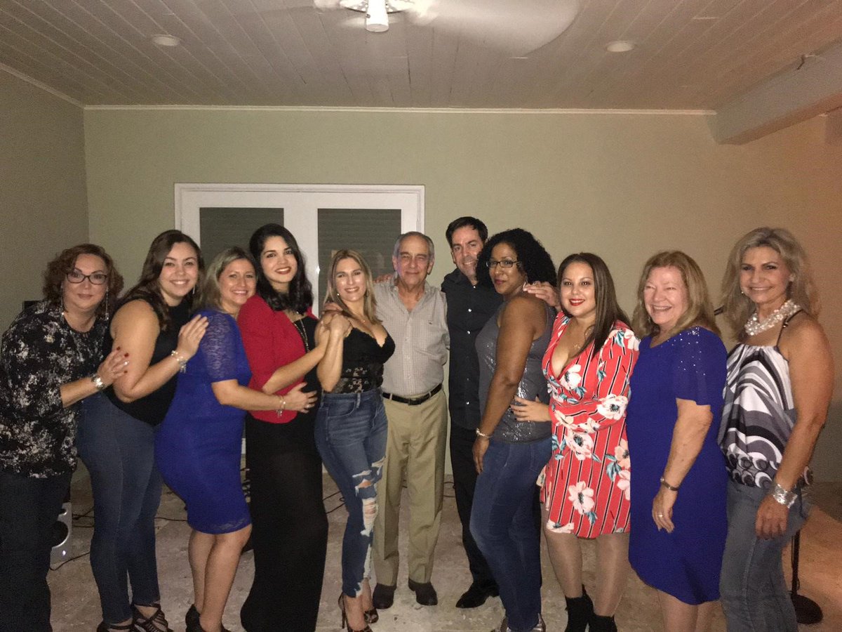 MannyMirandaIns's tweet image. Agency Christmas Party 2018. A day of celebration and karaoke night. What should we do next year...any ideas..? #Sonny&amp;amp;Chershowingup #greatduo #winners