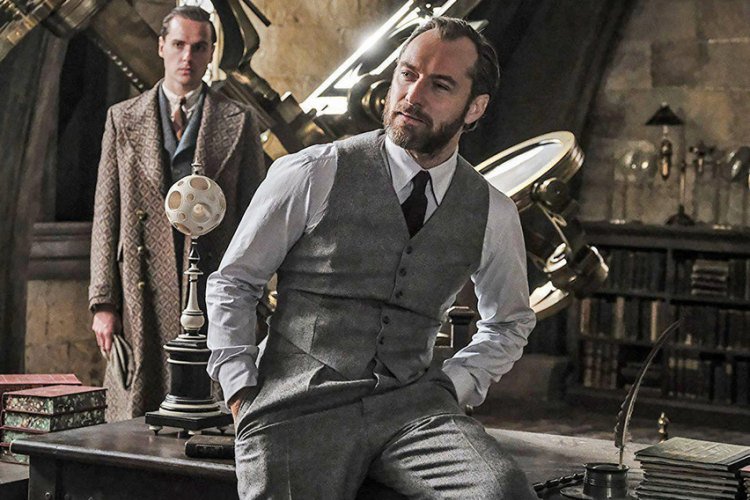 Mime Van Osen On Twitter C Est La Fin De L Annee L Heure Des Tops Des Trucs Pas Glop Pour Parler Comme Voici Et Dans Les4piresfilmsdelannee Il Y A Mute Sur Netflix