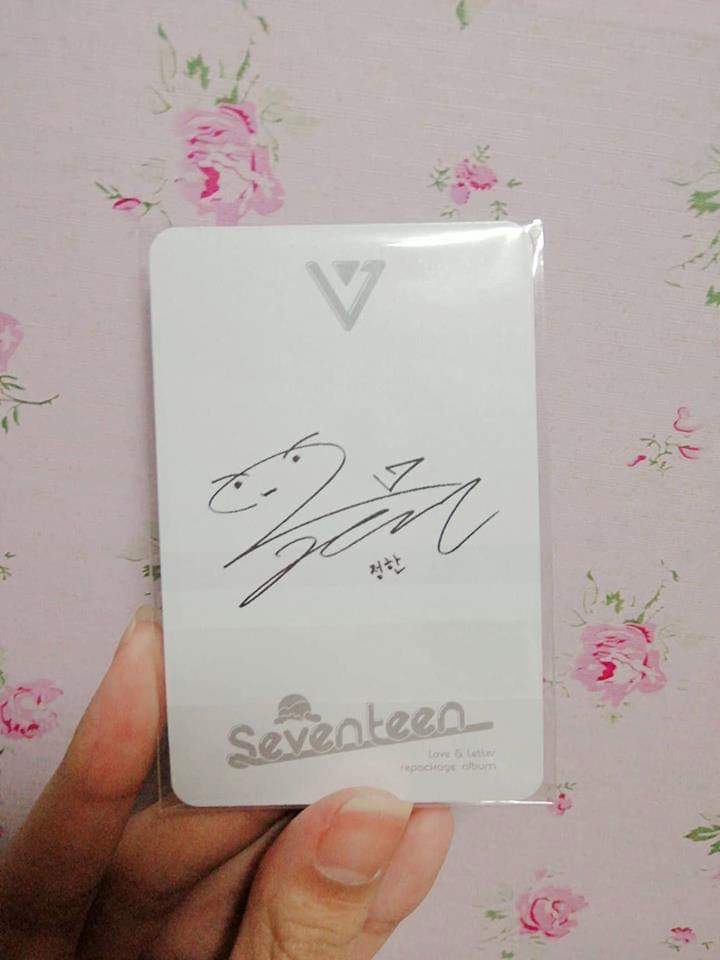 gotwenjunhuied's tweet photo. [PH ONLY] Selling Jeonghan photocard from Love &amp; Letter Repackage only for 250 pesos!! DM me if you're interested! ^^ Help RT please~ ♡ https://t.co/TitMogfveZ