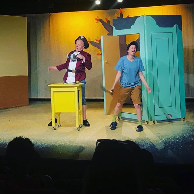 karentoittoit's tweet photo. The pirate drank all the tea - one of the funny scenes from The boy who cried Ninja @contagioustheatre
theboywhocriedninja
#contagioustheatre
#theatreonthesquaresandton
#alexlatimer
#BlogPostAlert
#MomAgain40
#ChildrensTheatre
#ThingsToDoWithKids https://t.co/Y71ViFKWGO https://t.co/Aneslc6rry