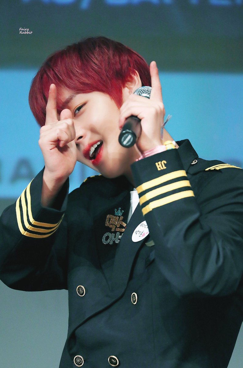 jihoonphotos's tweet photo. shoot me. i deserve it. https://t.co/ZuBNph9Mwz