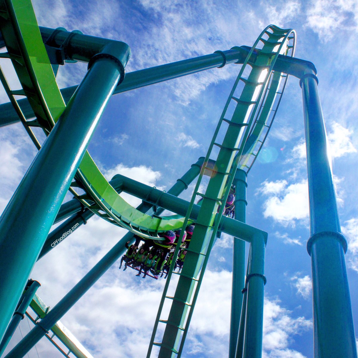 FUNFoodBlog's tweet image. Want to have your photo skills shown off in an upcoming article? We need your help with a couple rides not in our photo archive. 

Details: facebook.com/15735096780022…