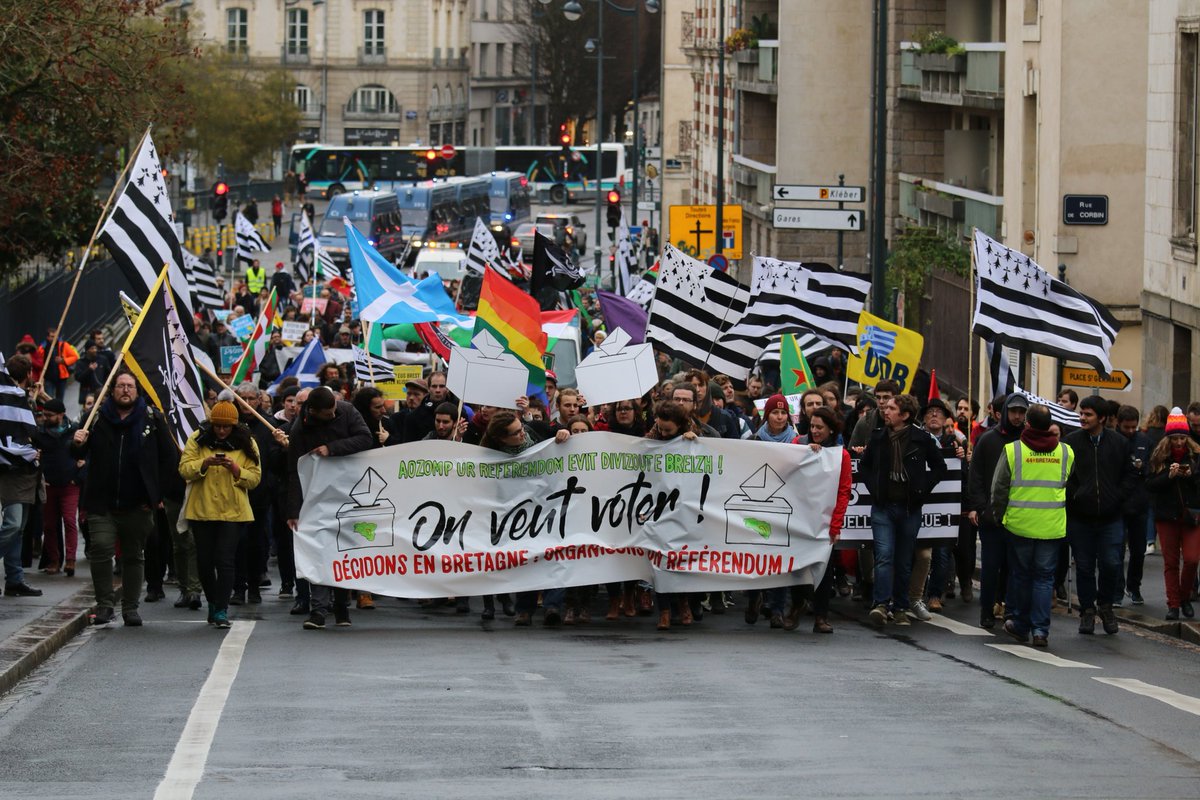 44Breizh's tweet photo. #DirectLA.
La session de ce matin au Conseil Départemental de #LoireAtlantique ne doit pas valider un #référendum en #LoireAtlantique uniquement ou sur le #GrandOuest (fusion #Bretagne / #PaysDeLaLoire).
🗳️
#OnVeutVoter de Brest à Clisson !
#44BZH #DécidonsEnBretagne #BZH https://t.co/cElJG1Hg71