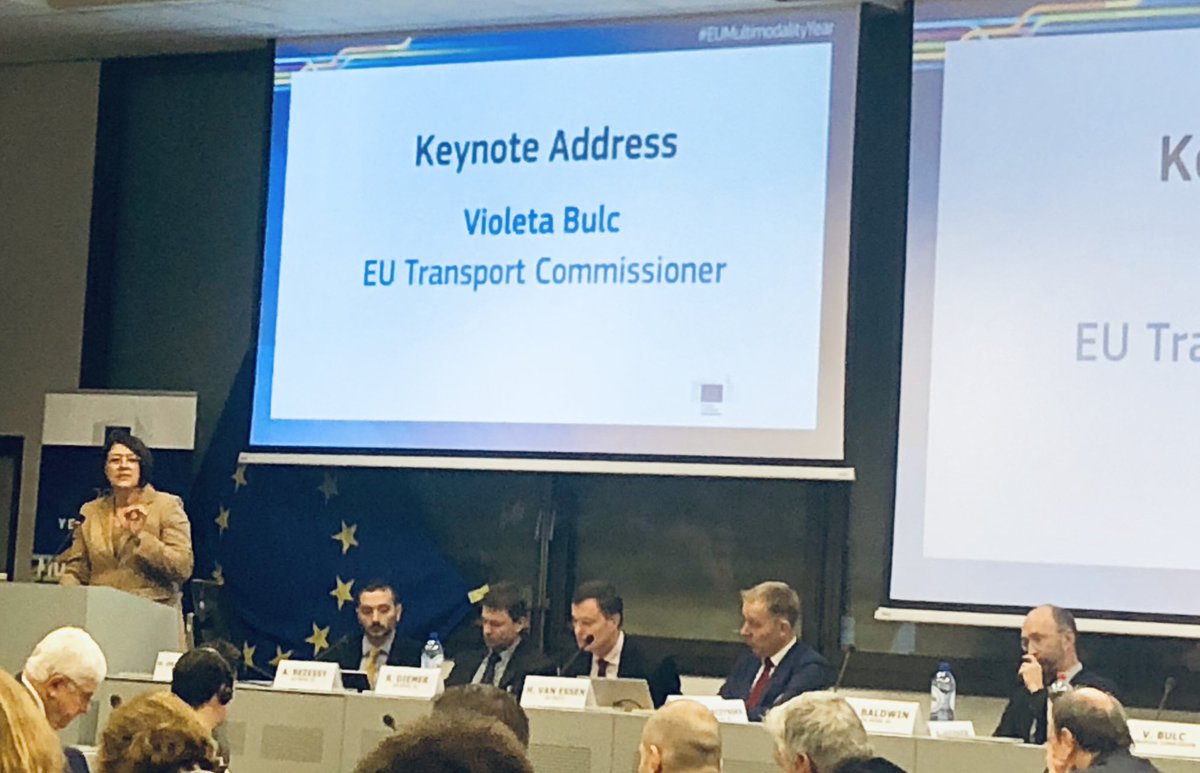 In absolute terms, road transport accounts for more than three quarters of all external costs within transport.
Thanks for a precise keynote speech by <a href="/Bulc_EU/">Violeta Bulc</a> this morning. #ShortSeaShipping is the 🔑 for a more sustainable transportation of goods⛴ #EUMultimodalityYear #dkgreen