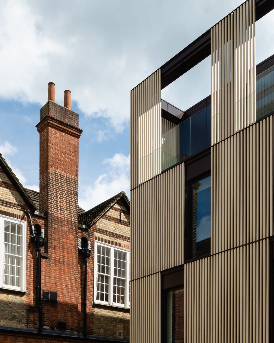 DEarchitects's tweet photo. Great news to end the year: the Hubert Perrodo Building @SPC_Oxford has been named a @CTAwards 2019 Civic Trust Awards Winner. Looking forward to the 60th Anniversary Civic Trust Awards Ceremony @IWMNorth Manchester Friday 1st March 2019 https://t.co/lYlhq16F90