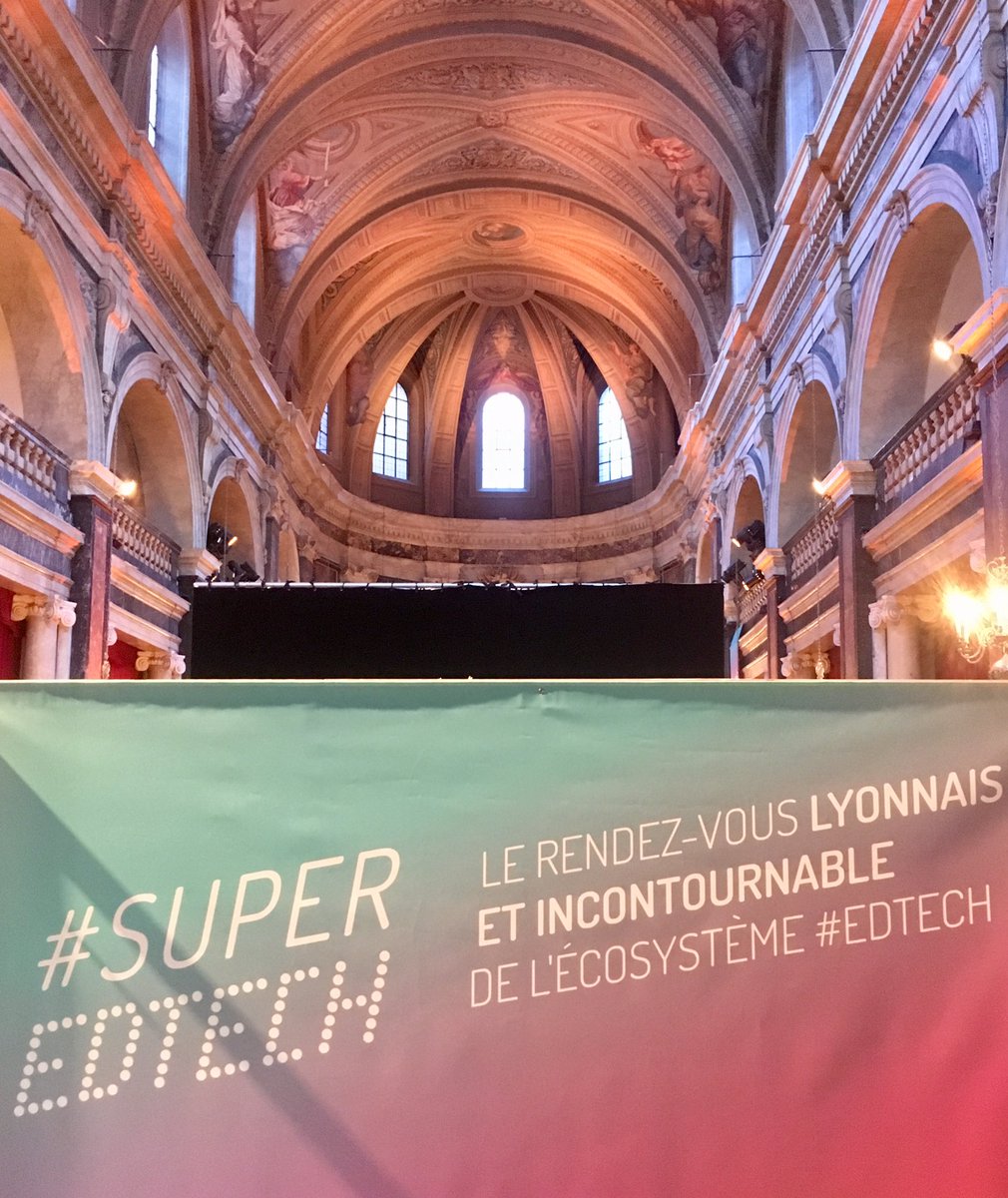 corinne poinas tweet media