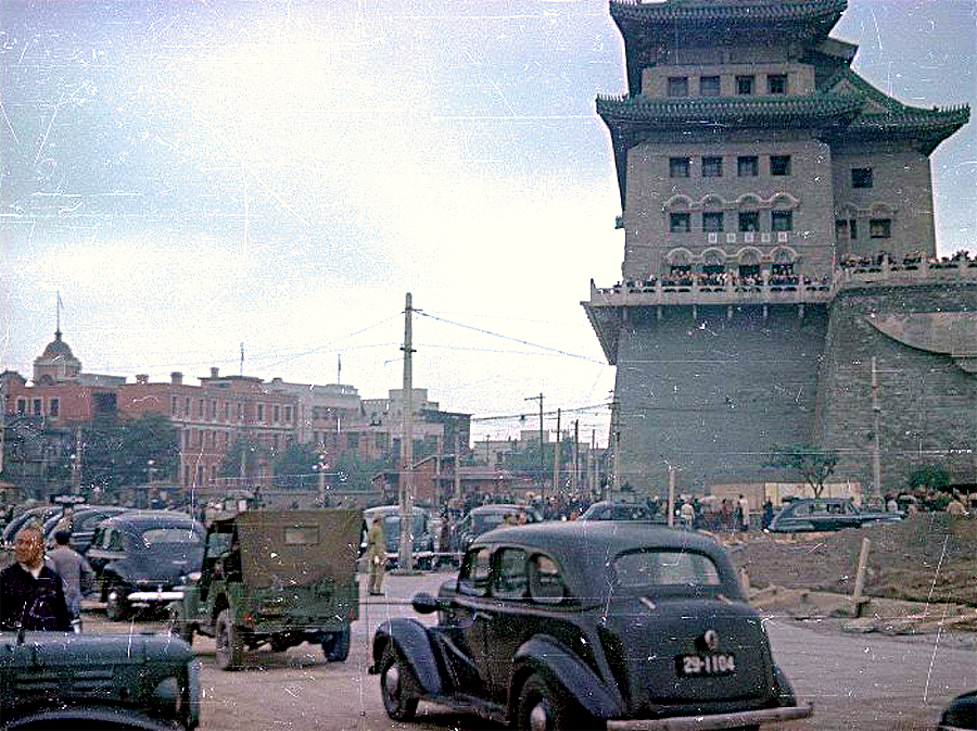 All Things Chinese ar Twitter: "Beijing in 1949 - Great Front Gate in south  of Tiananmen Square, one of the nine inner city gates built in 1419 by  third Ming emperor Yongle.