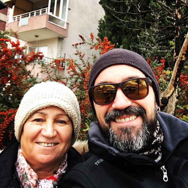 alimurat's tweet photo. Anacımla çarşı pazar gezmelerinde... 🌿 https://t.co/qVDMpTfdlO https://t.co/LBffPyWWoA