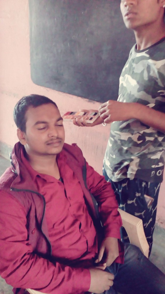 singh_stallen's tweet photo. #stallensiddharrh #Makeup #Shoot 
#Bollywood #Movie #Coat https://t.co/u7uxiwAc1k